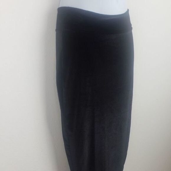 Julia Black midi skirt size small - Picture 3 of 6